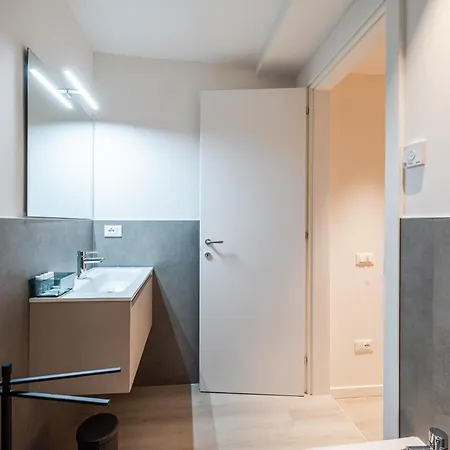 아파트 Vittoria Luxury E Design In Duomo 브레시아