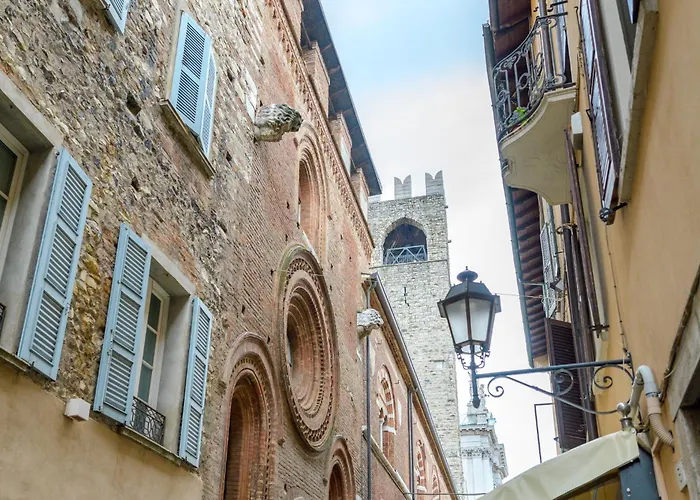 Vittoria Luxury E Design In Duomo Lejlighed Brescia